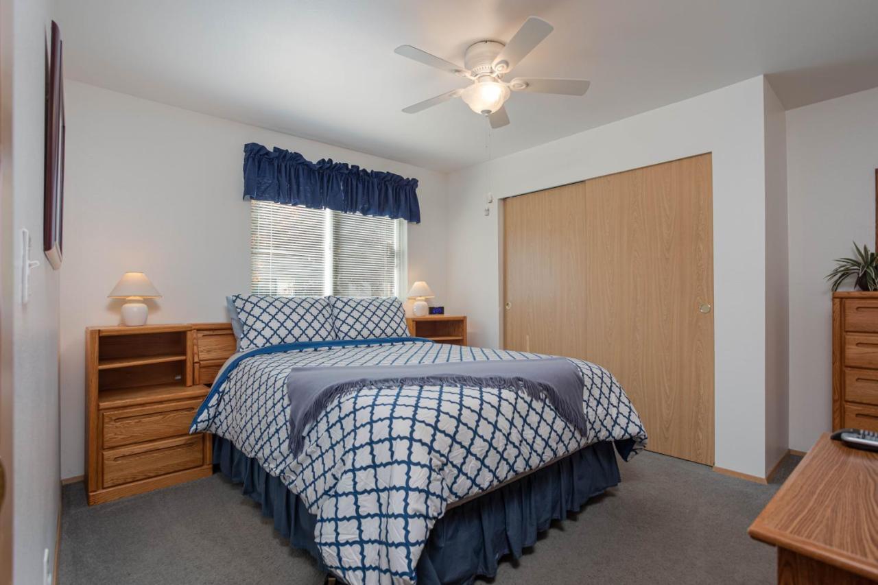 Walk To Downtown * 6 Guests * Pets * A/C! * No Stairs! Apartment Leavenworth Bagian luar foto